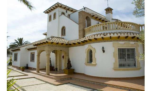 Chalet - Villa - Venta - A-ORIHUELA COSTA - Cabo Roig