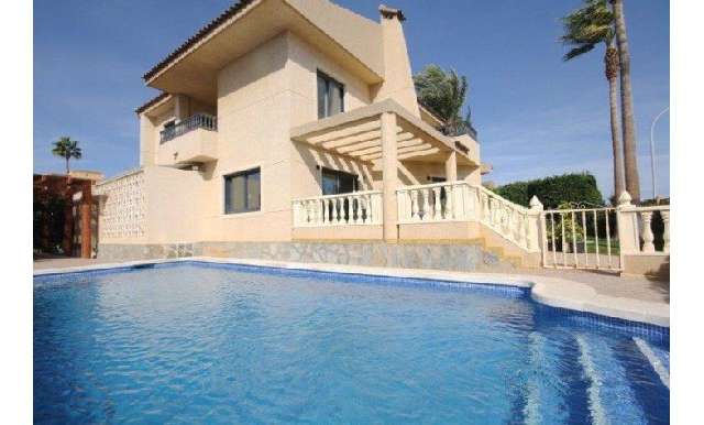 Chalet - Villa - Venta - A-TORREVIEJA - La Veleta