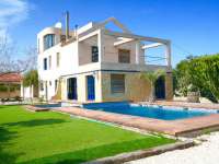 Venta - Chalet - Villa - A-ALICANTE CAPITAL - Vistahermosa
