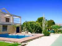 Venta - Chalet - Villa - A-ALICANTE CAPITAL - Vistahermosa
