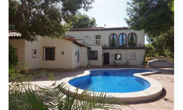 Chalet - Villa - Venta - A-TORREVIEJA - Punta Prima