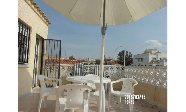 Bungalow - Chalet - adosado - Alquiler - La Marina - Urbanizaciones