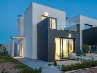 Venta - Chalet - Villa - A-TORREVIEJA - Punta Prima