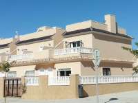 Venta - Bungalow - Chalet - adosado - A-TORREVIEJA - Aguas Nuevas