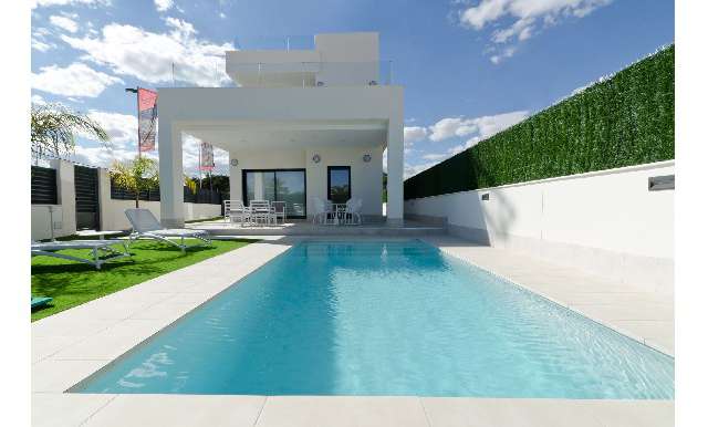 Chalet - Villa - Venta - La Marina - Pueblo