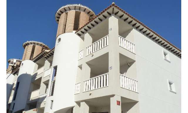 Piso - apartamento - Venta - La Marina - Pueblo