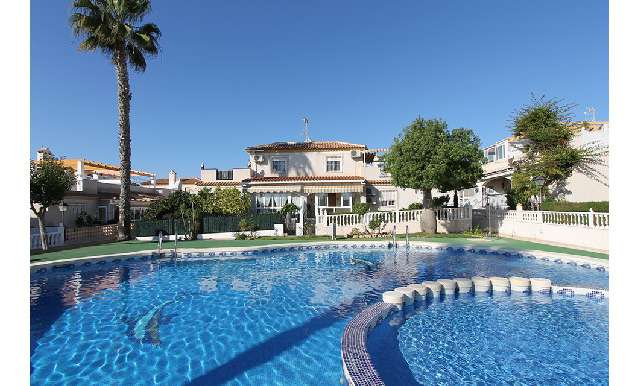 Bungalow - Chalet - adosado - Venta - A-TORREVIEJA - Aguas Nuevas
