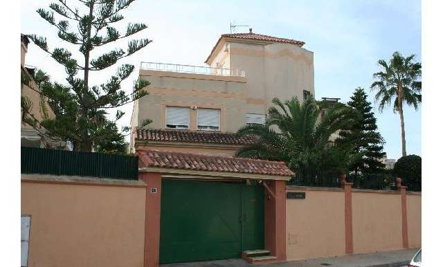 Chalet - Villa - Venta - A-ALICANTE CAPITAL - SAN JUAN PLAYA-CABO HUERTAS
