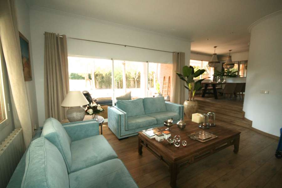 Venta/Alquiler - Chalet - Villa - Muchamiel - La Almajada