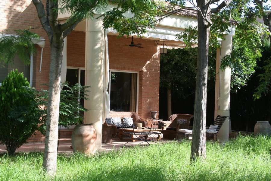 Venta/Alquiler - Chalet - Villa - Muchamiel - La Almajada