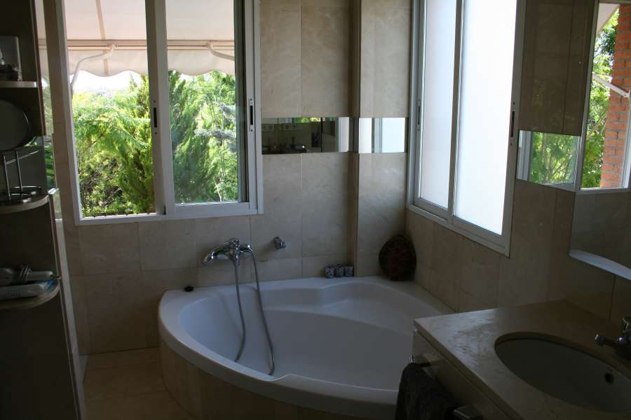 Venta/Alquiler - Chalet - Villa - Muchamiel - La Almajada