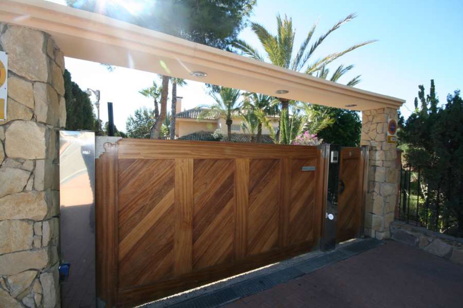 Venta - Chalet - Villa - A-ALICANTE CAPITAL - SAN JUAN PLAYA-CABO HUERTAS