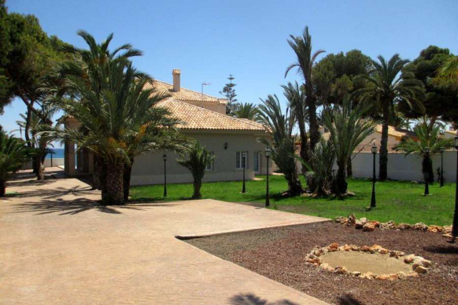 Venta - Chalet - Villa - A-ORIHUELA COSTA - COSTA Villamartin