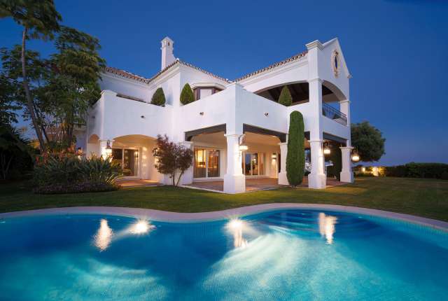 Villa - Sale - Marbella - Marbella