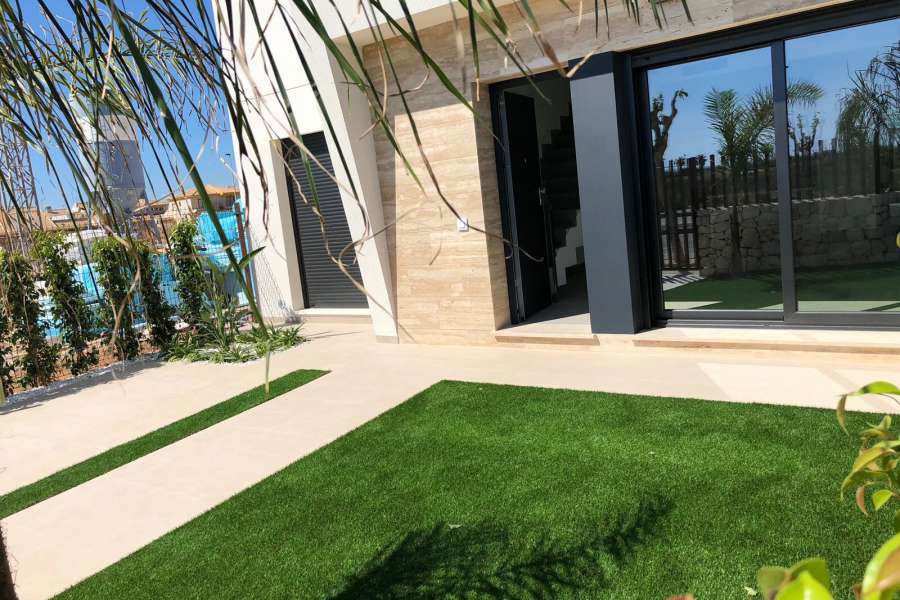 Sale - Villa - PILAR DE LA HORADADA - Pilar de la Horadada