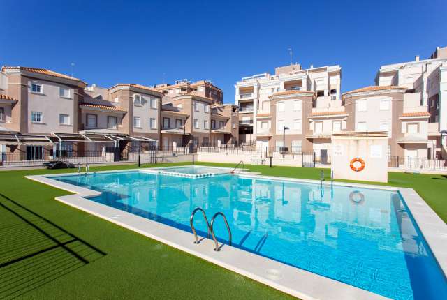 Bungalow - Chalet - adosado - Venta - Santa Pola - Gran Alacant