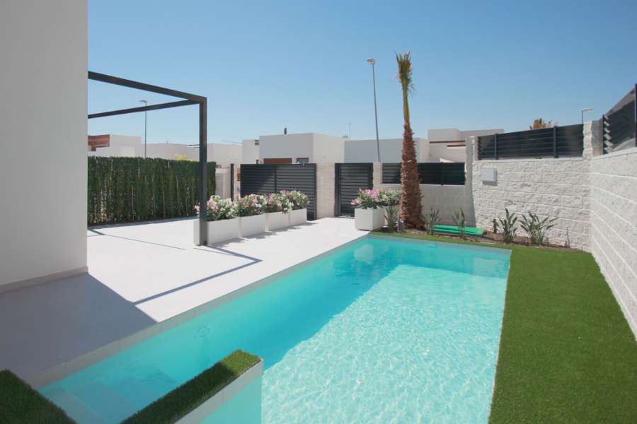 Venta - Chalet - Villa - Benijofar