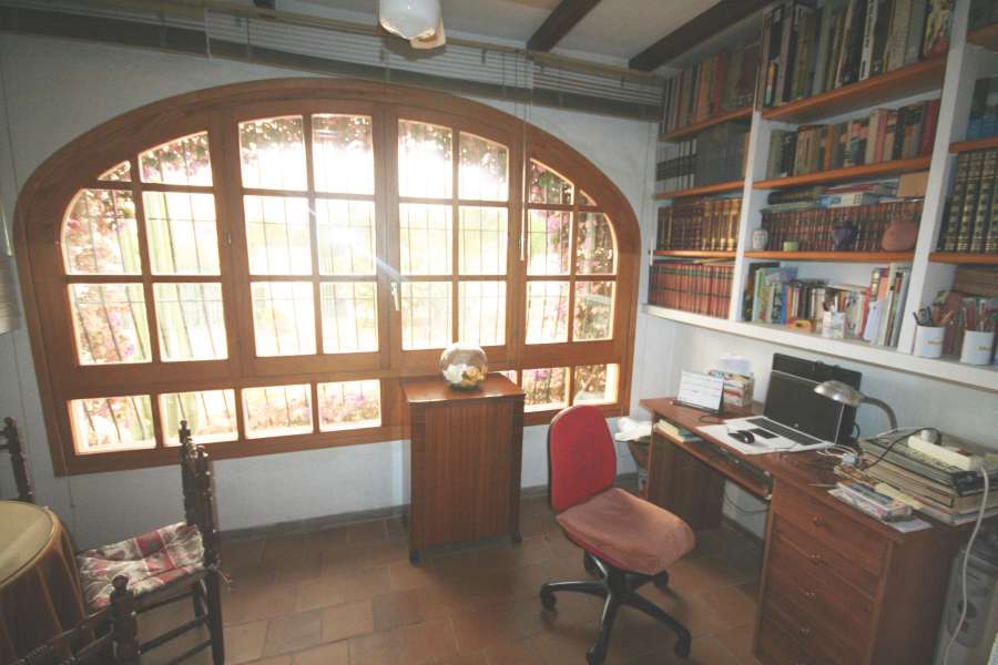 Venta - Chalet - Villa - A-ALICANTE CAPITAL - Vistahermosa