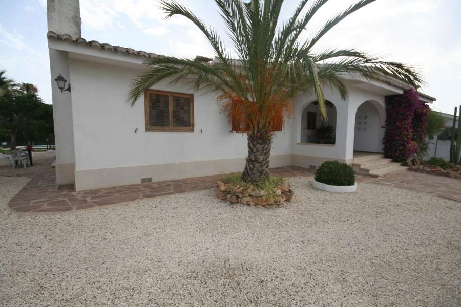 Venta - Chalet - Villa - A-ALICANTE CAPITAL - Vistahermosa