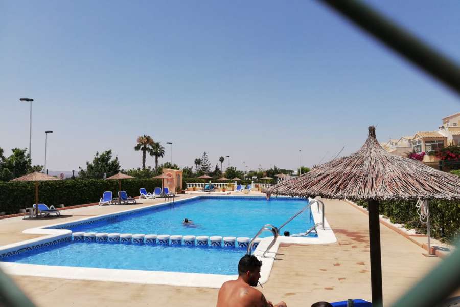 Продажа - Бунгало/Taунхаус - A-TORREVIEJA - La Siesta