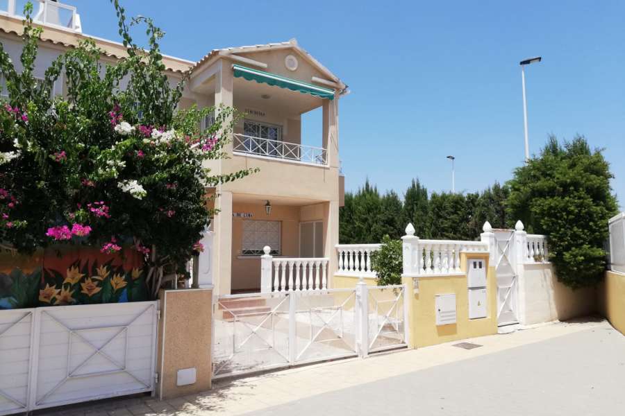 Продажа - Бунгало/Taунхаус - A-TORREVIEJA - La Siesta