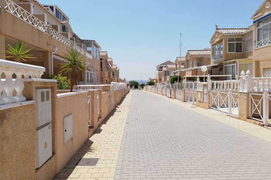 Продажа - Бунгало/Taунхаус - A-TORREVIEJA - La Siesta