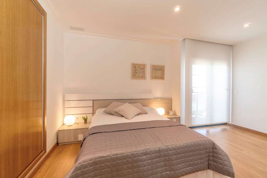 Sale - Bungalow - Chalet - adosado - Santa Pola