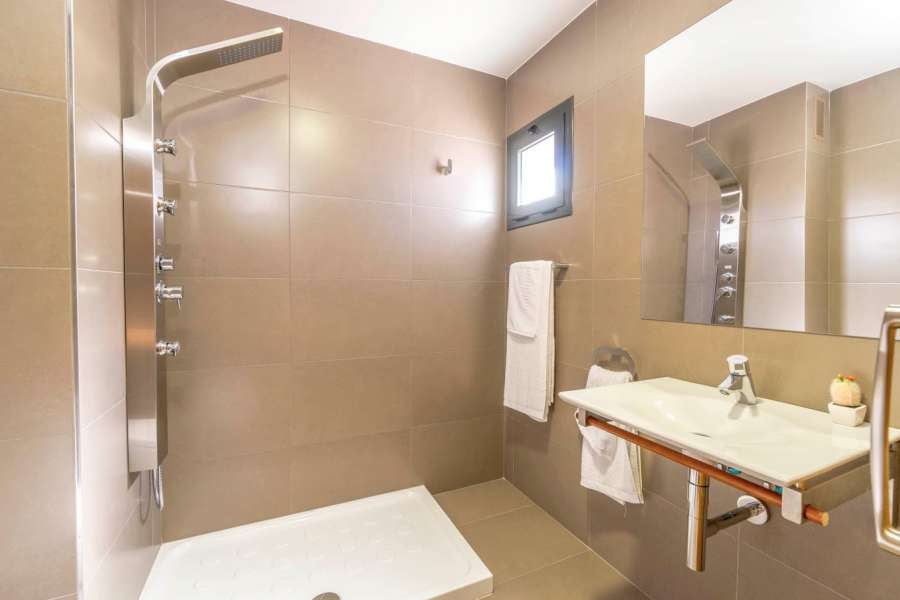 Sale - Bungalow - Chalet - adosado - Santa Pola