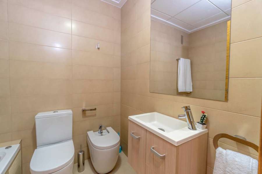 Sale - Bungalow - Chalet - adosado - Santa Pola