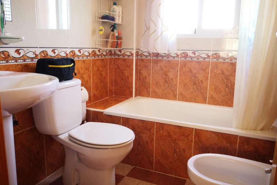 Venta - Bungalow - Chalet - adosado - A-GUARDAMAR DEL SEGURA - Oeste (Eden-Raso)