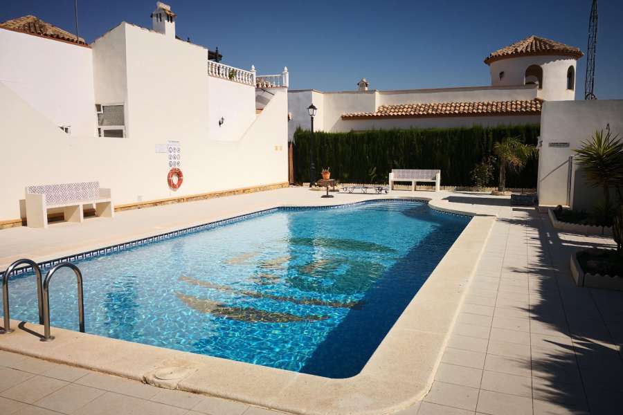 Venta - Bungalow - Chalet - adosado - A-GUARDAMAR DEL SEGURA - Oeste (Eden-Raso)