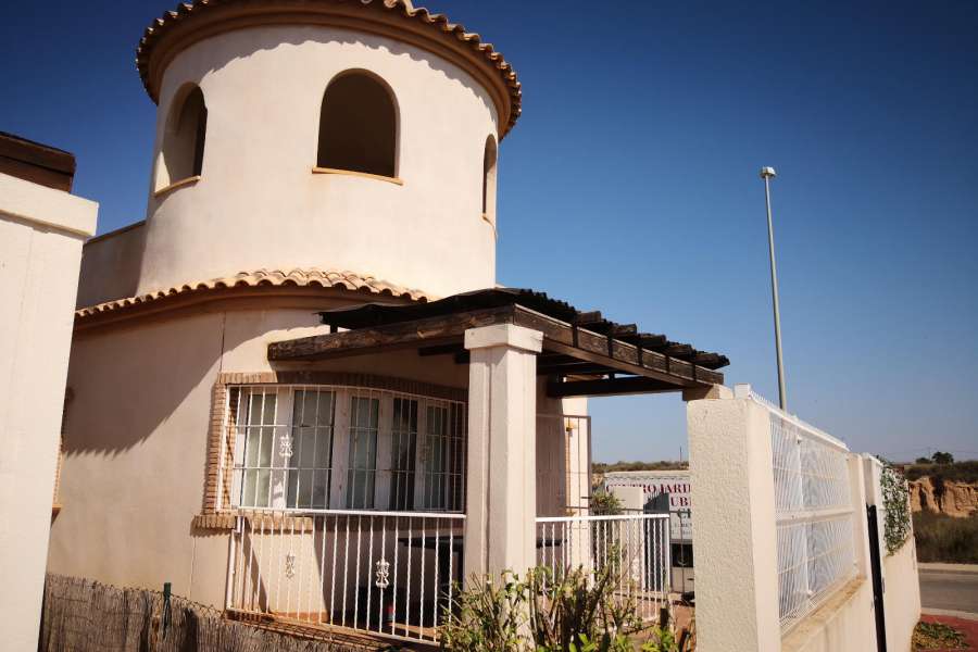 Venta - Bungalow - Chalet - adosado - A-GUARDAMAR DEL SEGURA - Oeste (Eden-Raso)