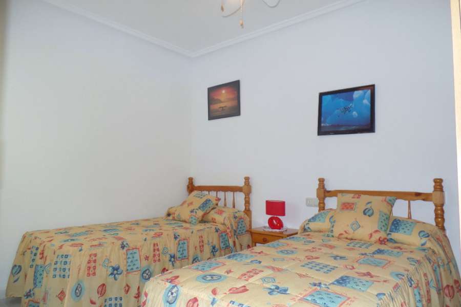 Продажа - Бунгало/Taунхаус - A-GUARDAMAR DEL SEGURA - Sur (rotonda entrada)