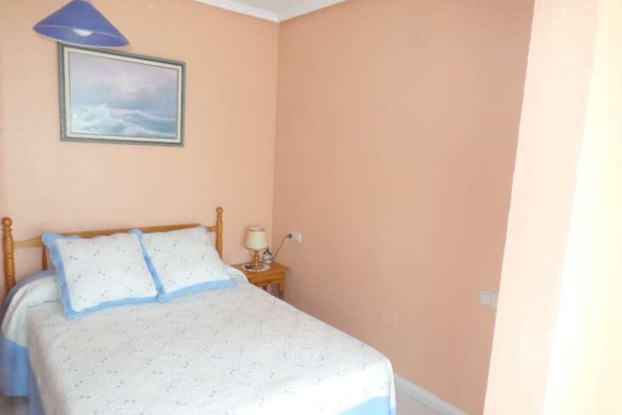 Продажа - Бунгало/Taунхаус - A-GUARDAMAR DEL SEGURA - Sur (rotonda entrada)