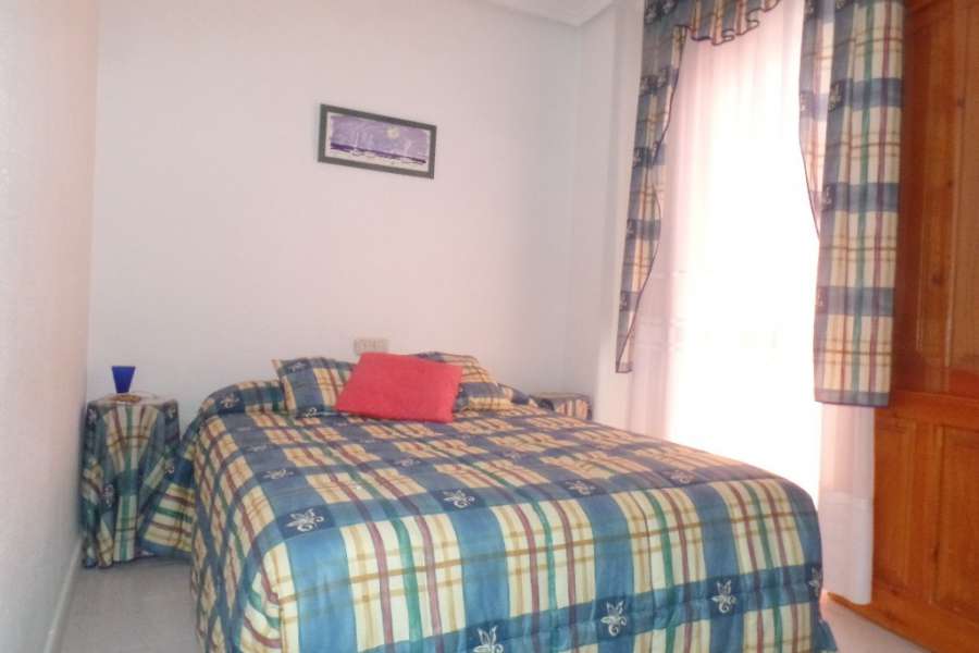 Продажа - Бунгало/Taунхаус - A-GUARDAMAR DEL SEGURA - Sur (rotonda entrada)