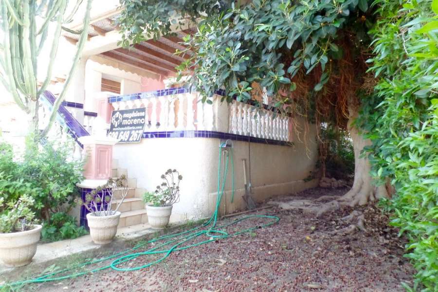 Venta - Bungalow - Chalet - adosado - A-GUARDAMAR DEL SEGURA - Sur (rotonda entrada)