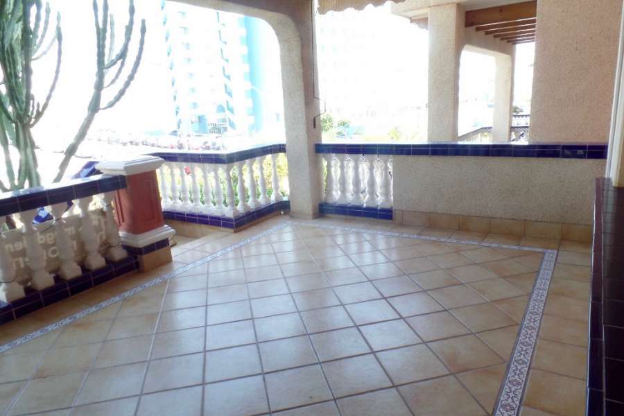 Venta - Bungalow - Chalet - adosado - A-GUARDAMAR DEL SEGURA - Sur (rotonda entrada)