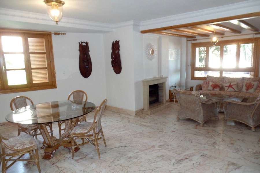 Venta - Bungalow - Chalet - adosado - A-GUARDAMAR DEL SEGURA - Sur (rotonda entrada)