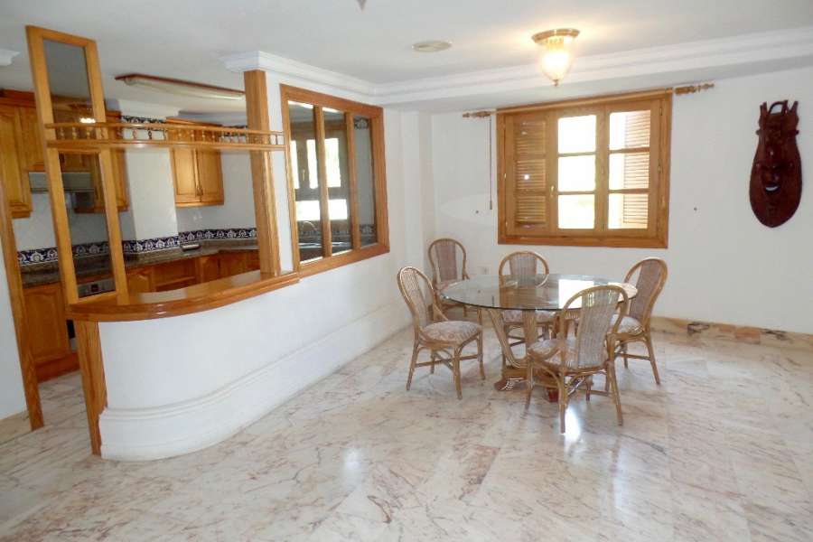 Venta - Bungalow - Chalet - adosado - A-GUARDAMAR DEL SEGURA - Sur (rotonda entrada)