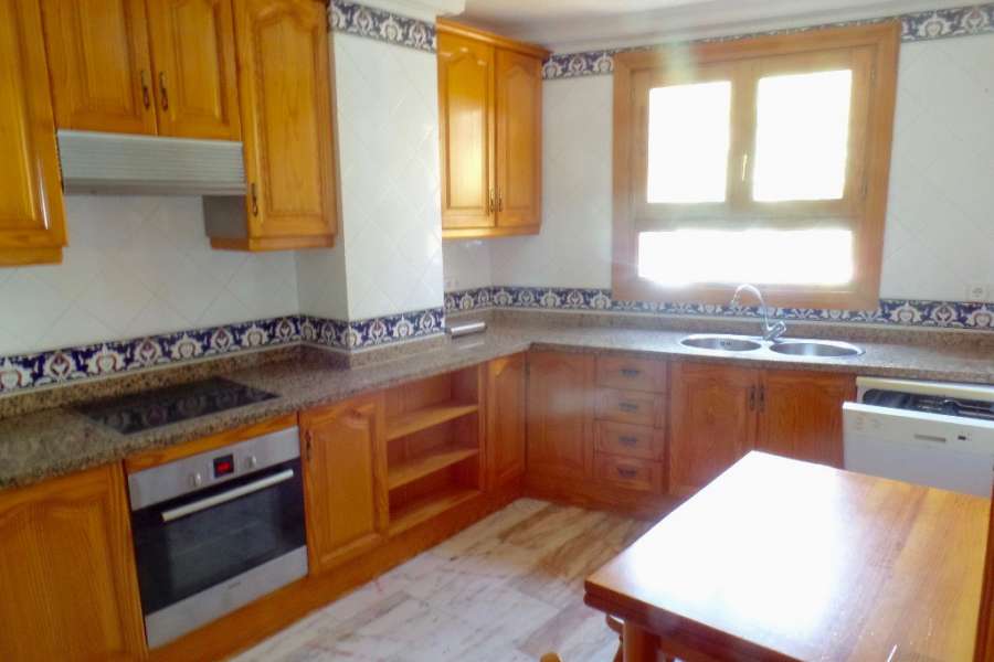 Venta - Bungalow - Chalet - adosado - A-GUARDAMAR DEL SEGURA - Sur (rotonda entrada)