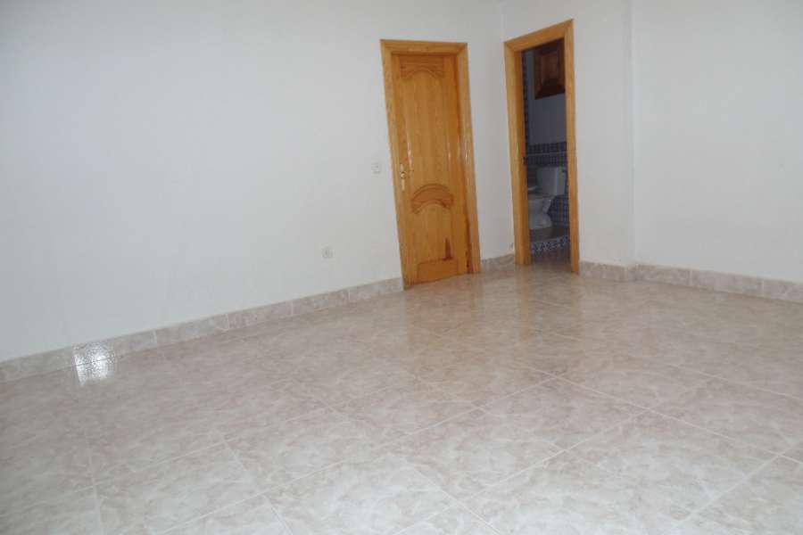 Venta - Bungalow - Chalet - adosado - A-GUARDAMAR DEL SEGURA - Sur (rotonda entrada)