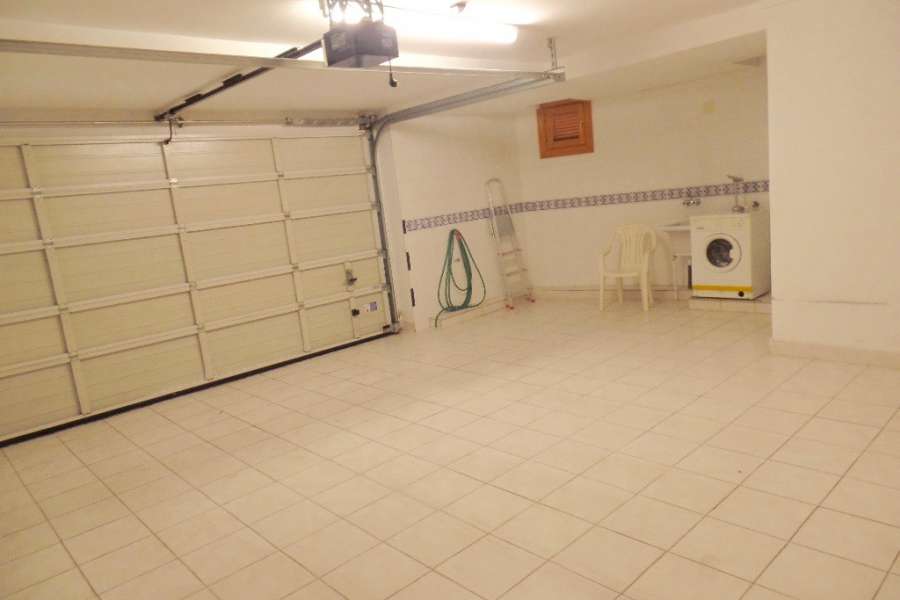 Venta - Bungalow - Chalet - adosado - A-GUARDAMAR DEL SEGURA - Sur (rotonda entrada)