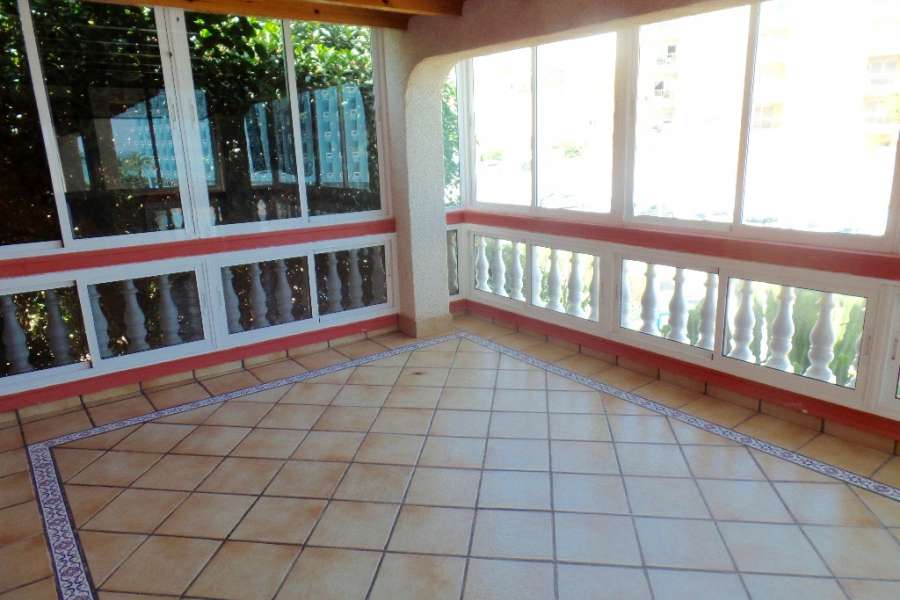 Venta - Bungalow - Chalet - adosado - A-GUARDAMAR DEL SEGURA - Sur (rotonda entrada)