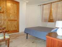 Venta - Bungalow - Chalet - adosado - A-GUARDAMAR DEL SEGURA - Sur (rotonda entrada)