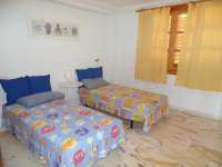 Venta - Bungalow - Chalet - adosado - A-GUARDAMAR DEL SEGURA - Sur (rotonda entrada)