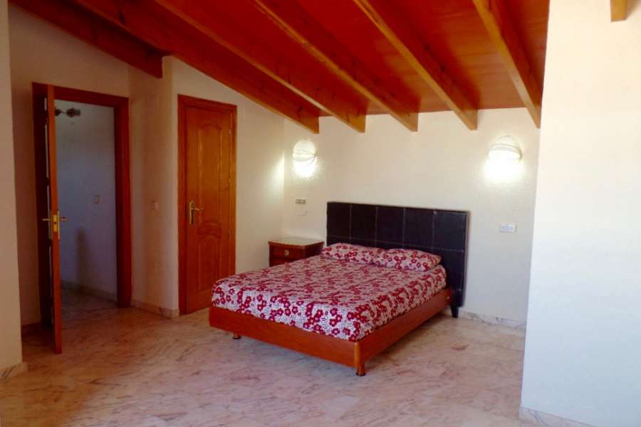 Venta - Bungalow - Chalet - adosado - A-GUARDAMAR DEL SEGURA - Sur (rotonda entrada)