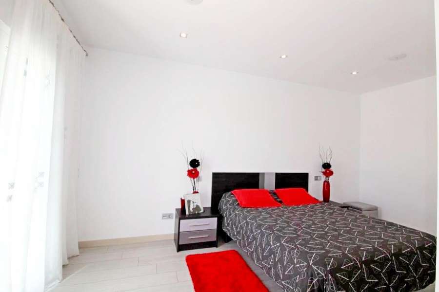 Venta - Chalet - Villa - A-GUARDAMAR DEL SEGURA - Oeste (Eden-Raso)