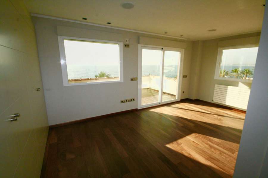 Venta - Chalet - Villa - A-ALICANTE CAPITAL - SAN JUAN PLAYA-CABO HUERTAS