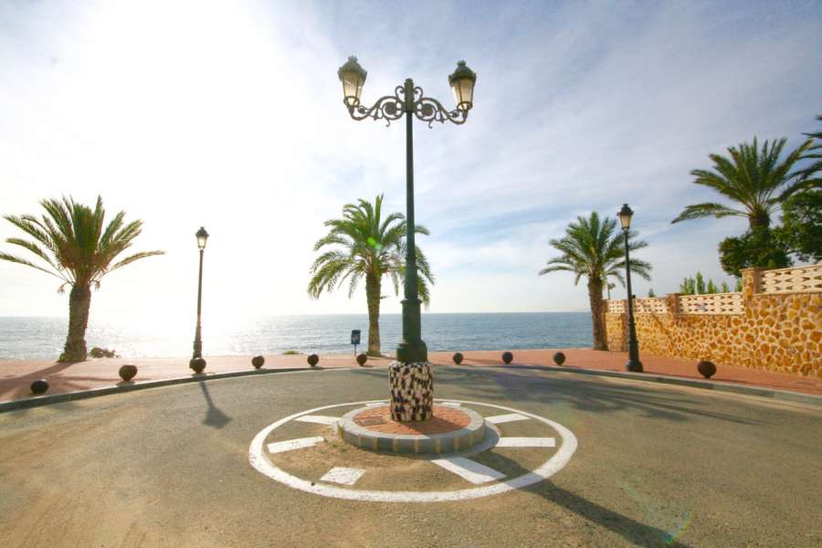 Venta - Chalet - Villa - A-ALICANTE CAPITAL - SAN JUAN PLAYA-CABO HUERTAS