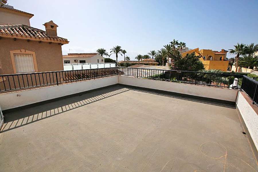 Venta - Chalet - Villa - A-ORIHUELA COSTA - COSTA Playa Flamenca